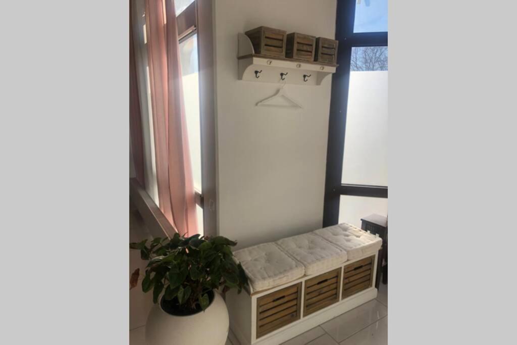 Stadtsuite Mit Sauna In Wiener Neustadt 135 M2 Eksteriør billede