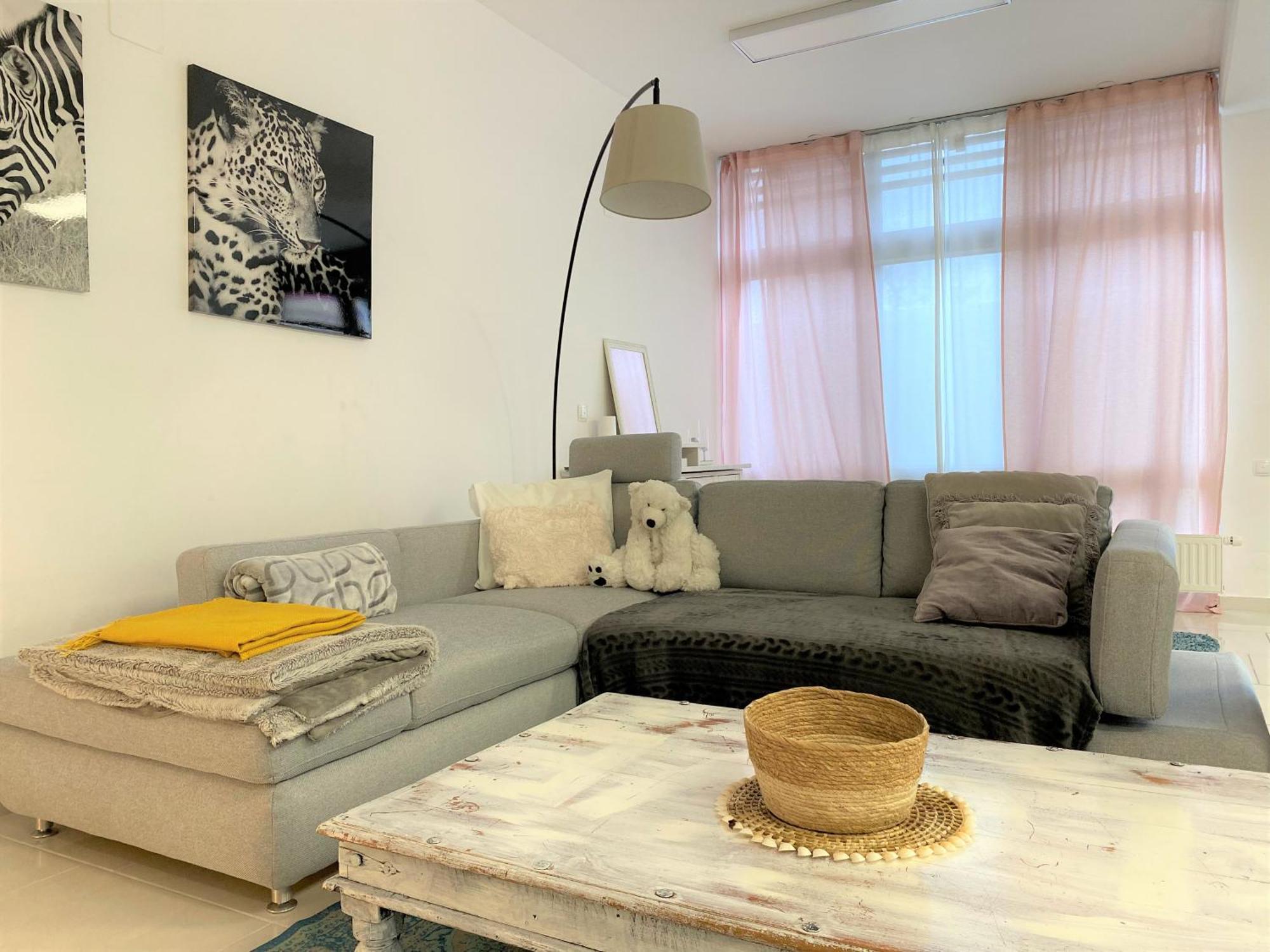 Stadtsuite Mit Sauna In Wiener Neustadt 135 M2 Eksteriør billede