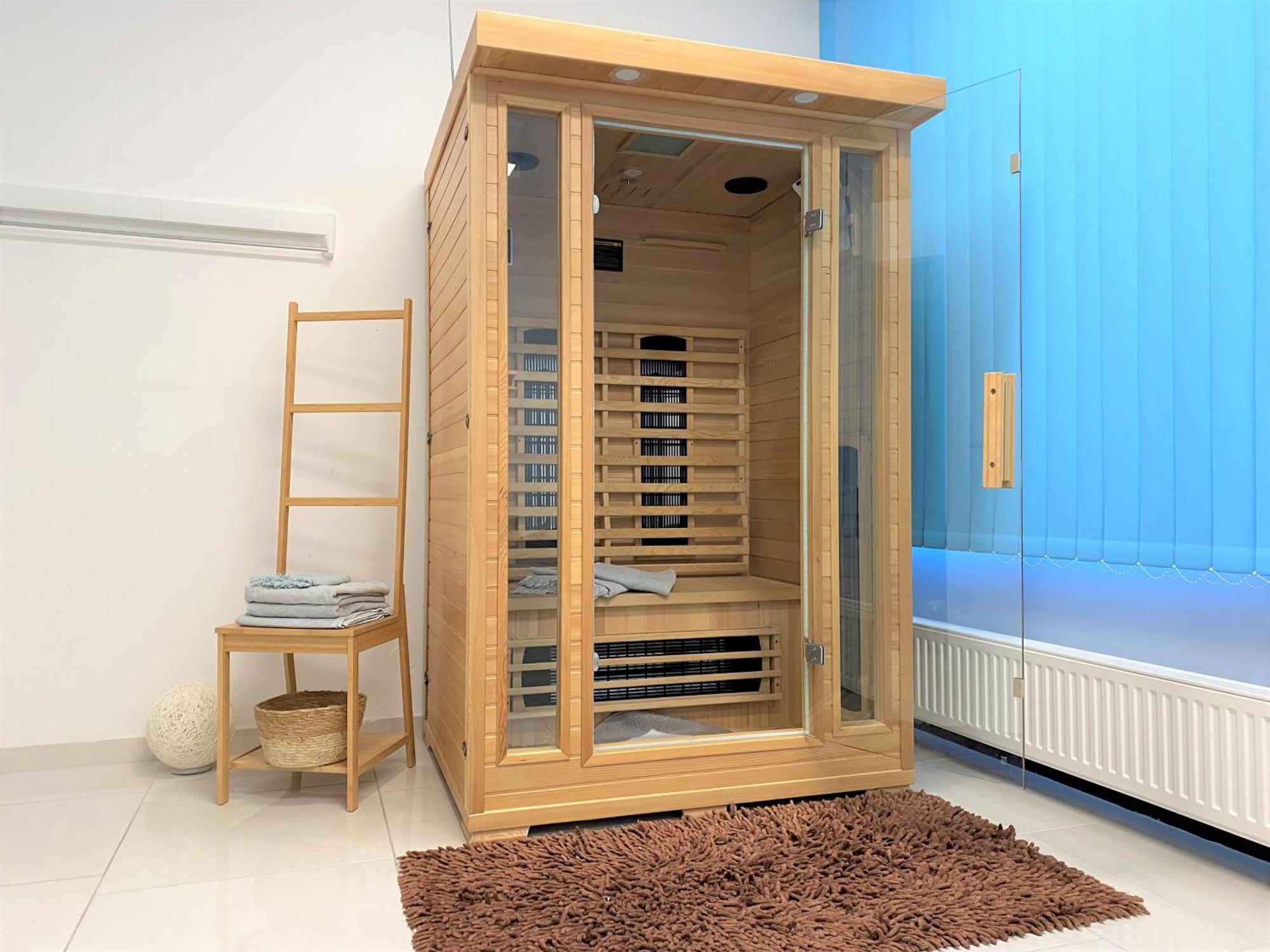 Stadtsuite Mit Sauna In Wiener Neustadt 135 M2 Eksteriør billede