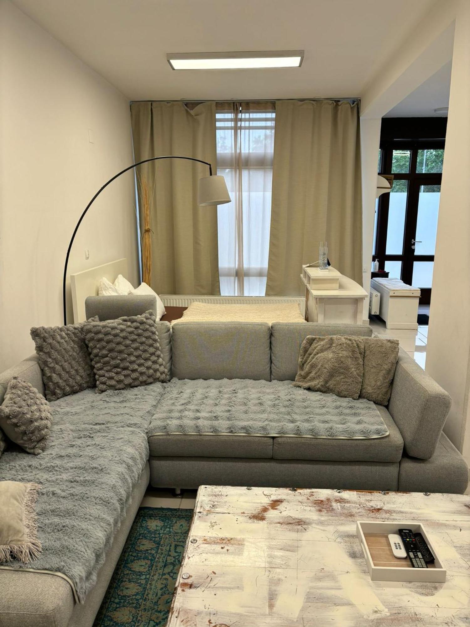 Stadtsuite Mit Sauna In Wiener Neustadt 135 M2 Eksteriør billede